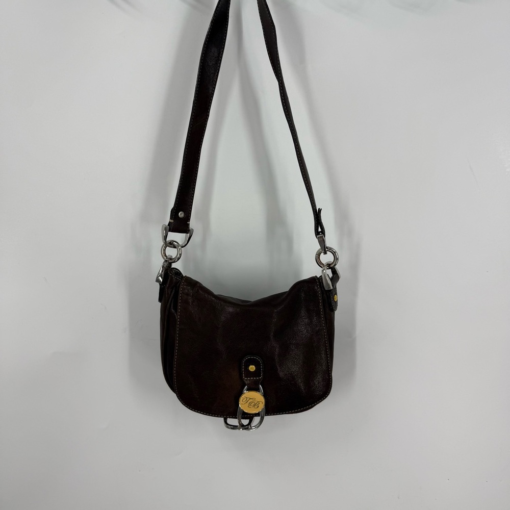 Ted Baker leather shoulder bag w/silver hardware and a lobster clasp closure